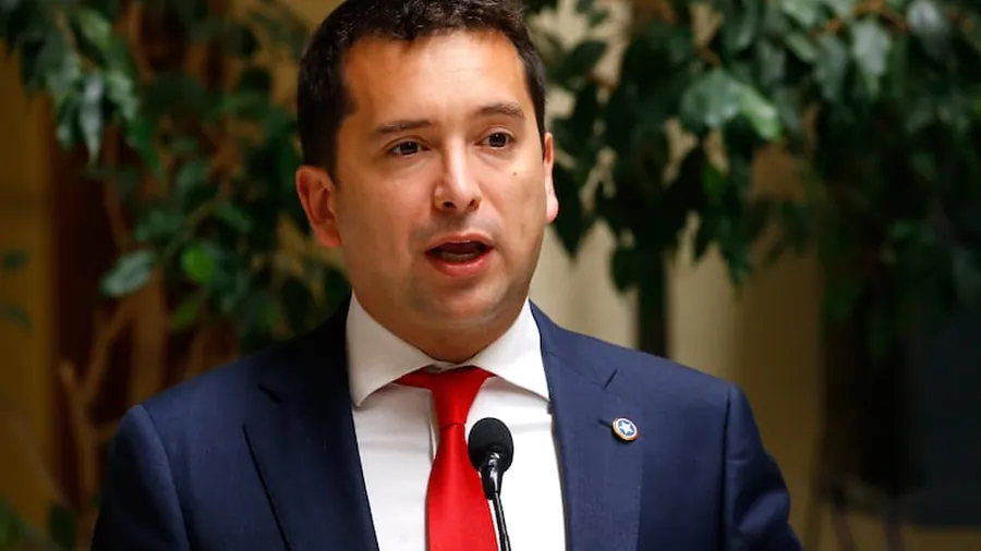 Preocupación en jefe de diputados republicanos por amplio apoyo que está mostrando la opción comunista de cara a las primarias