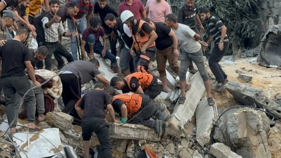 Israel asesina 58 palestinos en las últimas 24 horas, incluido un ataque a un hospital.
